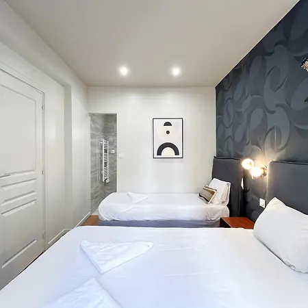 Urban Flat 02 - 4 Bedrooms Flat In Center Of Appartamento *