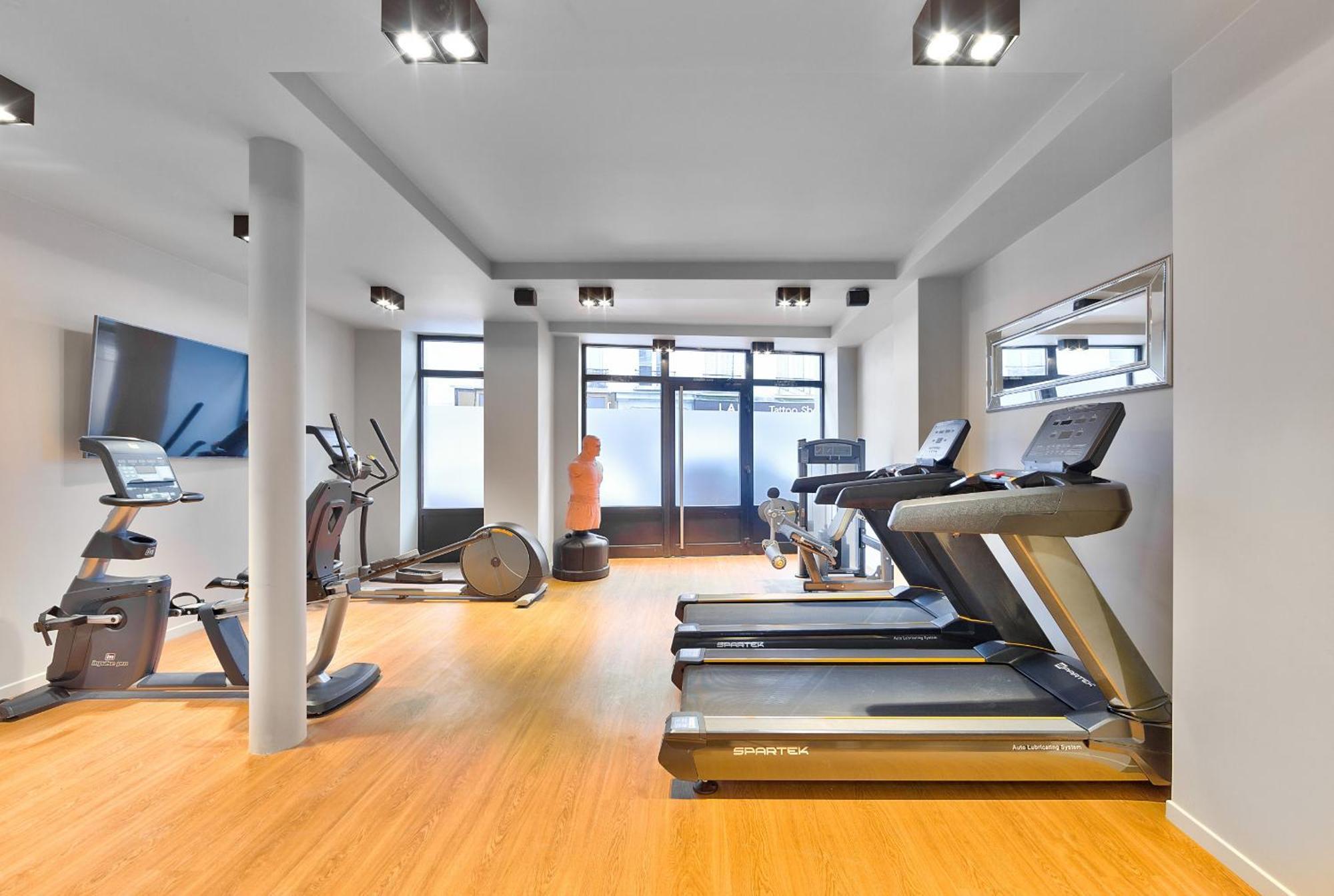 Appartamento Urban Flat 02 - 4 Bedrooms Flat In Center Of Parigi