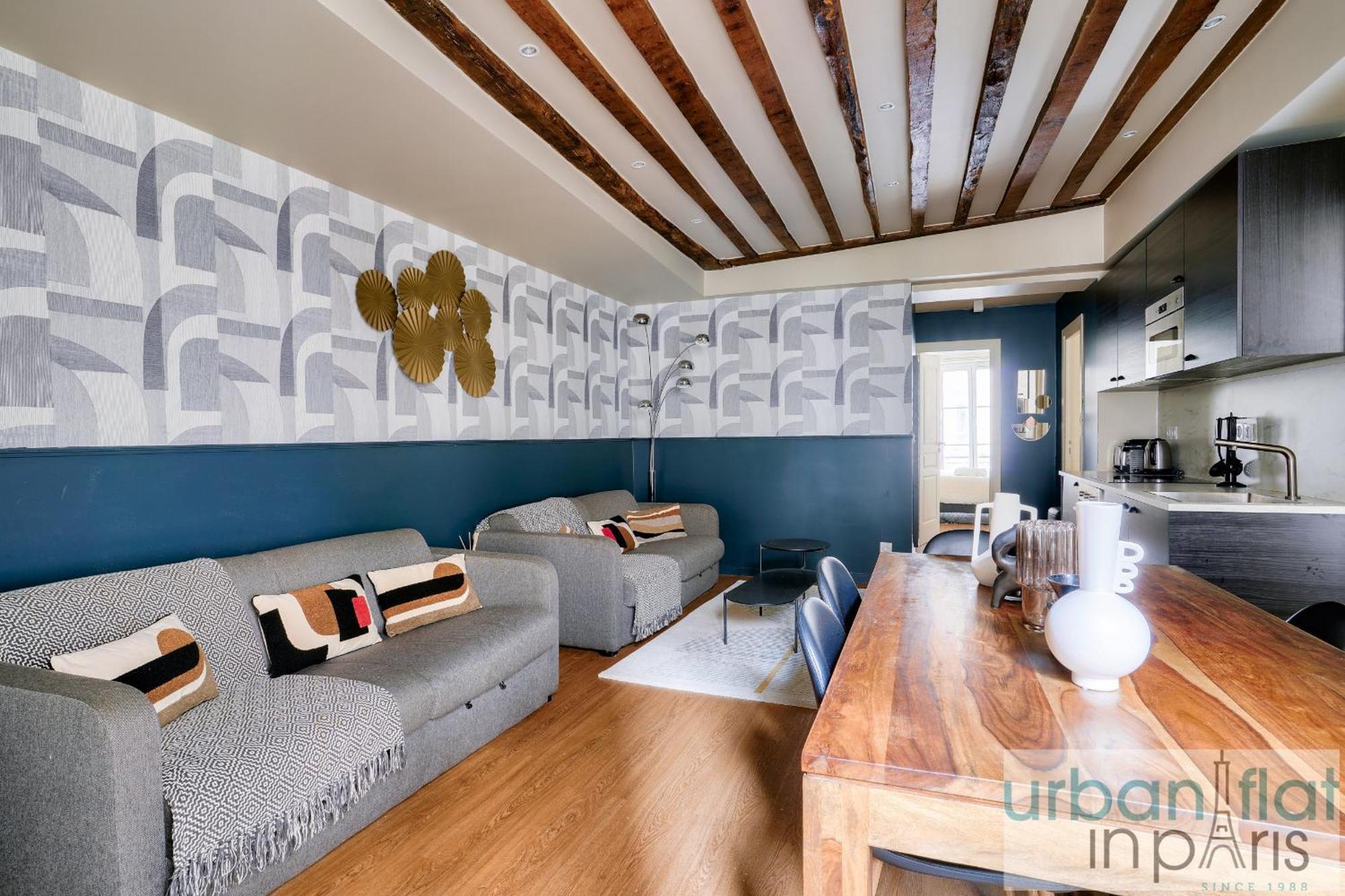 Urban Flat 02 - 4 Bedrooms Flat In Center Of *