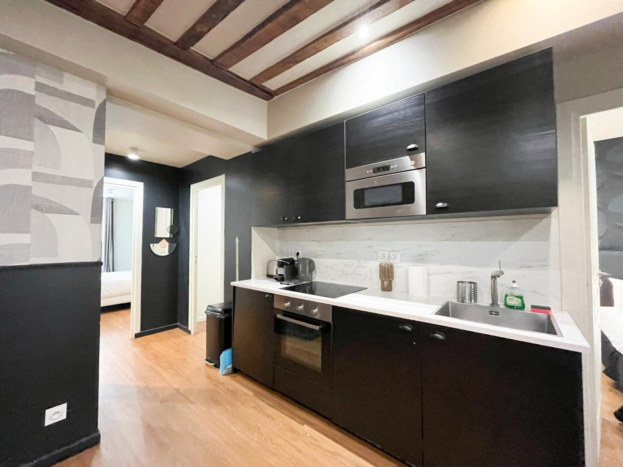 Appartamento Urban Flat 02 - 4 Bedrooms Flat In Center Of